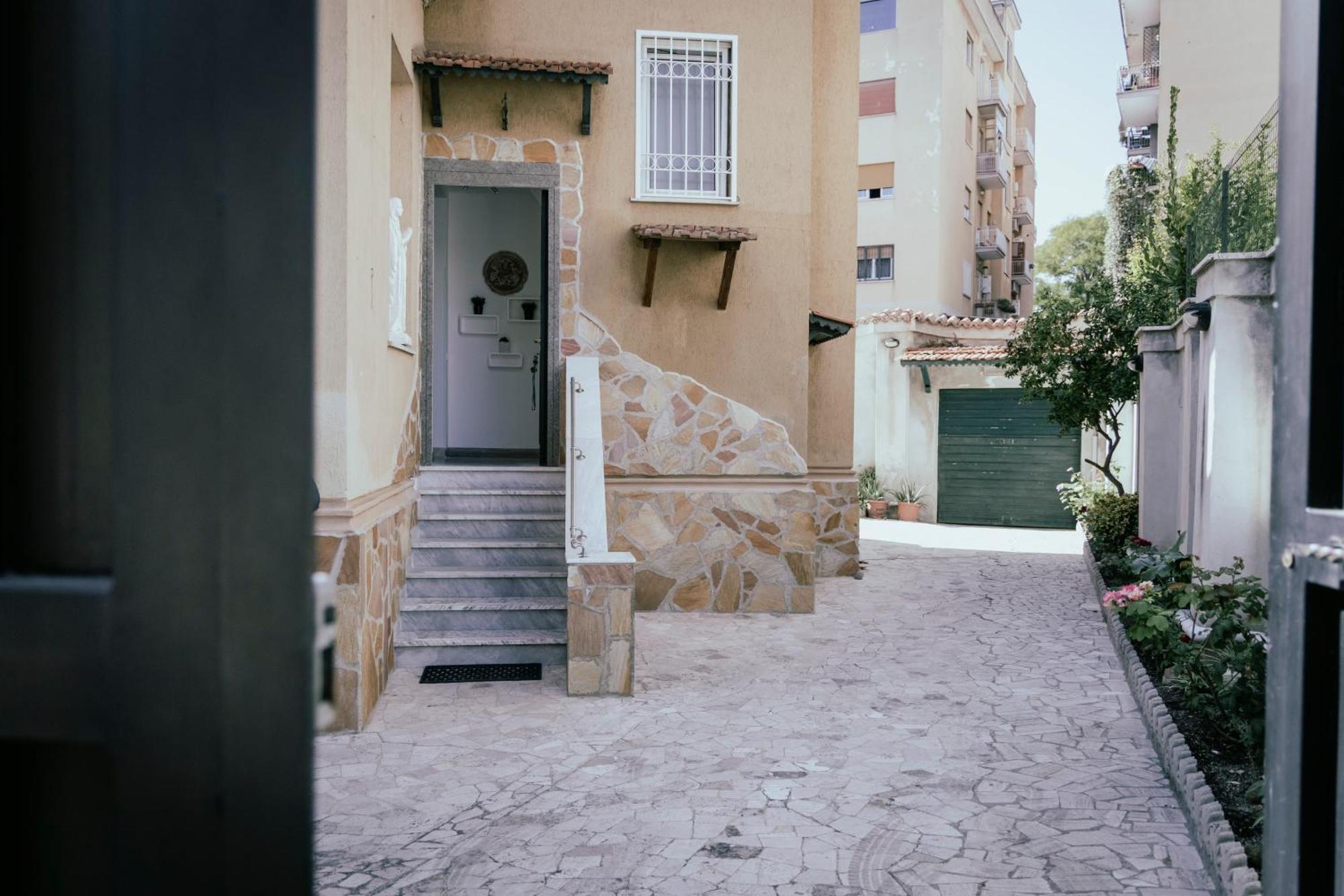 Guesthouse Aurora A.E. Rom Exterior foto